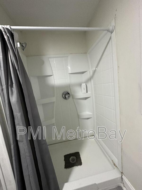 Building Photo - 8210 N Klondyke St