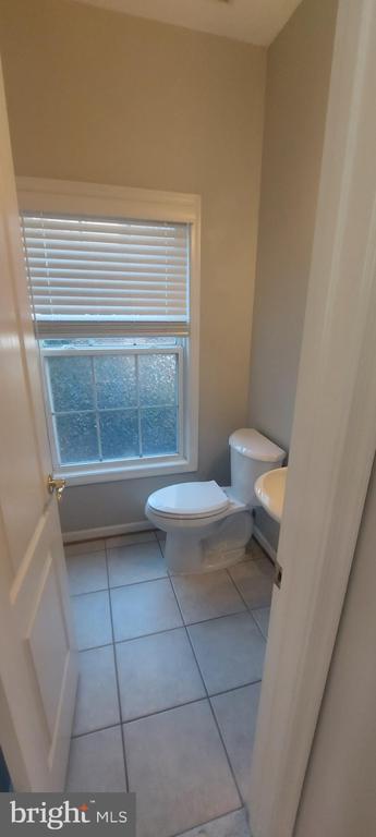 Building Photo - 10210 Sherman Heights Pl