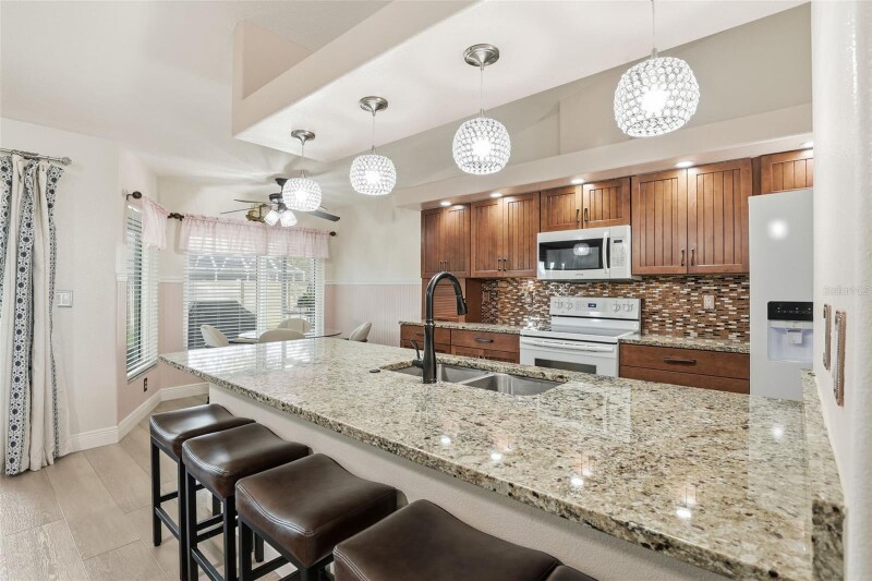 Building Photo - 6211 65th Pl E