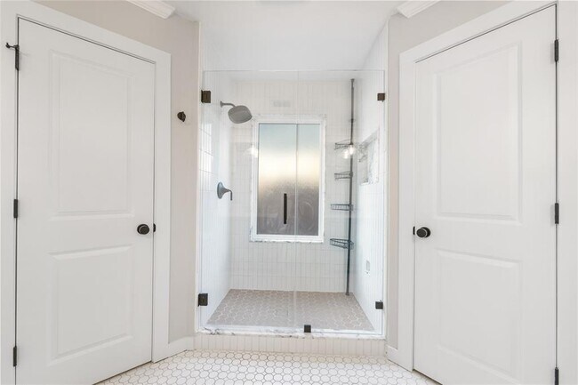 Building Photo - 7505 Burly Oak Cir