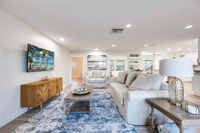 Building Photo - 1410 Curlew Ave