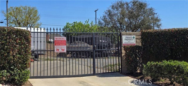 Building Photo - 751 Vía Los Santos