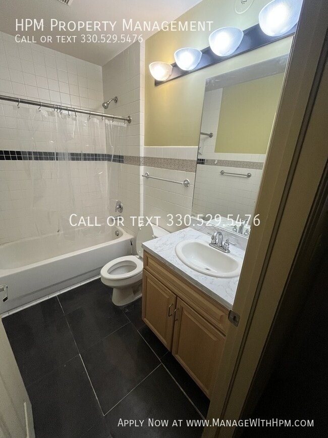 Building Photo - 2404 Prospect Ave E