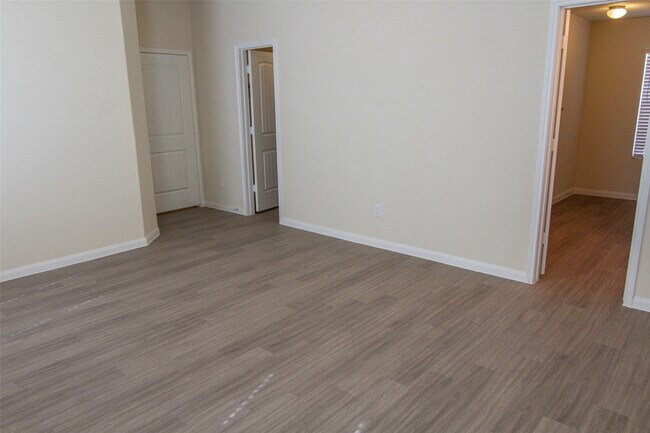 Building Photo - 926 Hidden Cove Ct