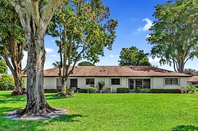 Building Photo - 4857 Dovewood Terrace