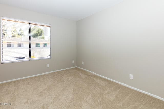 Building Photo - 985 Hawthorne Ln