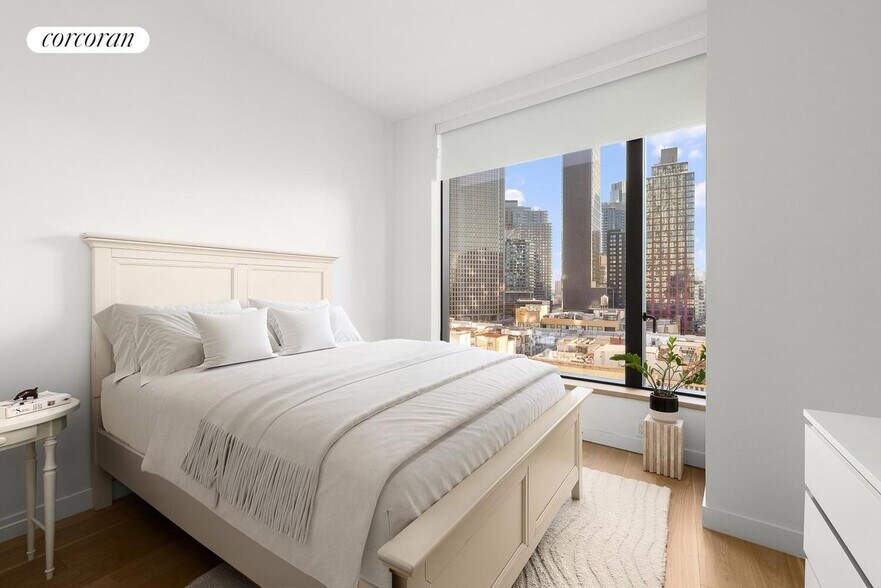 Building Photo - 11 Hoyt St