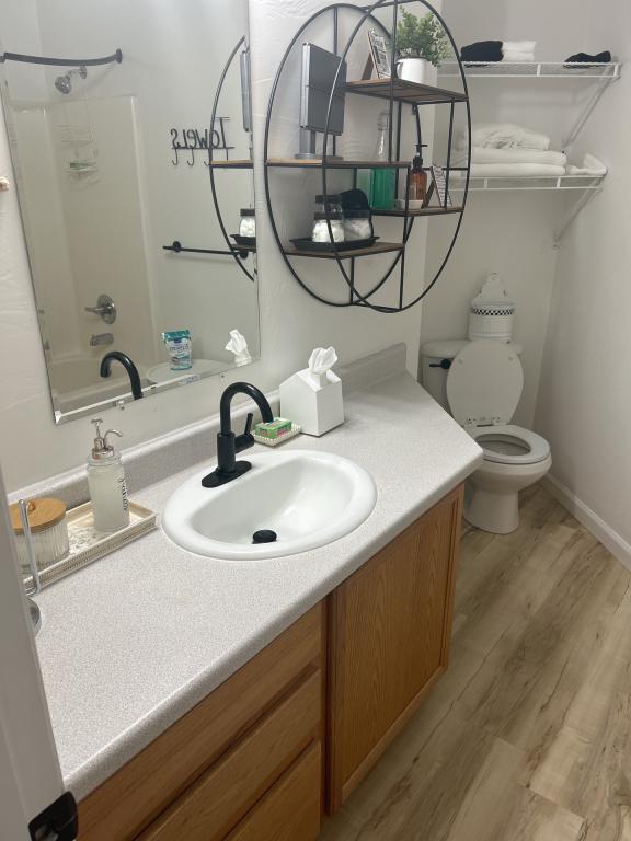 Building Photo - 417 N 10th St