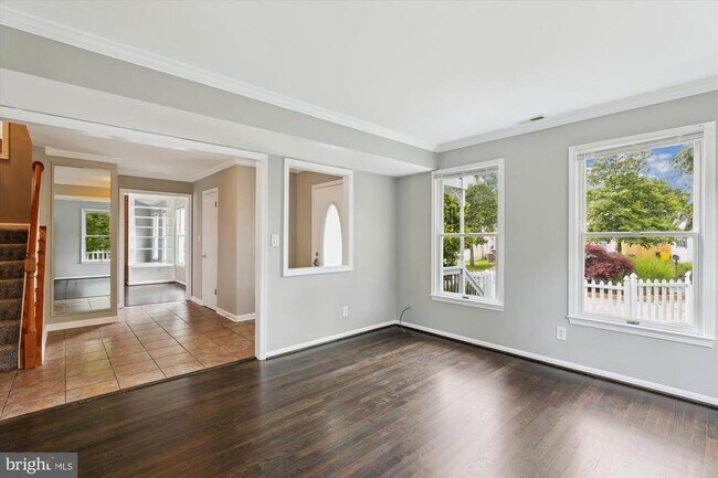 Building Photo - 404 Fairlea Dr