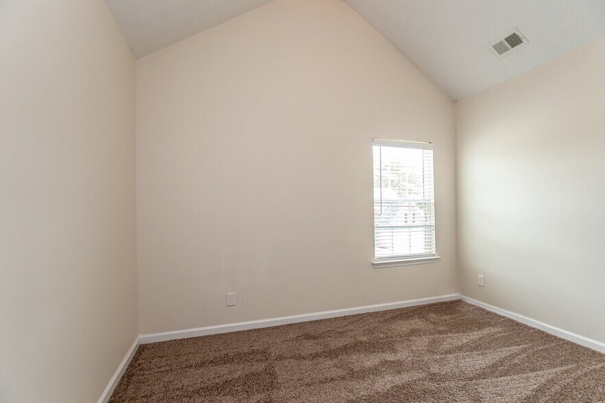 Building Photo - 331 Cobblestone Ct