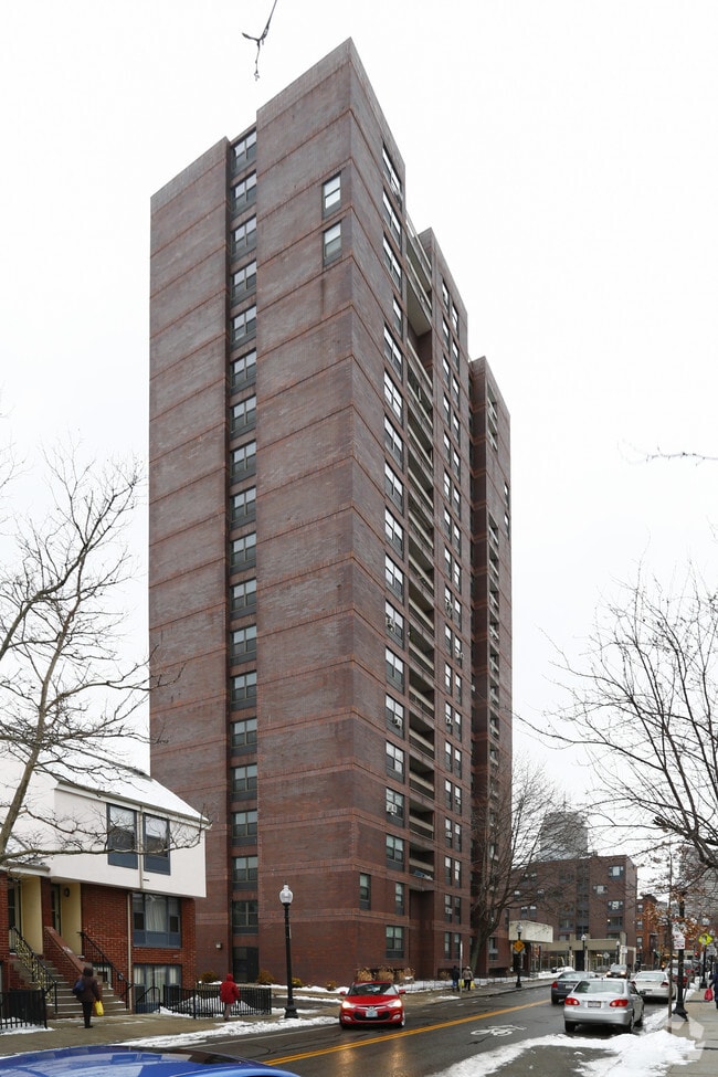 Building Photo - Torre Unidad