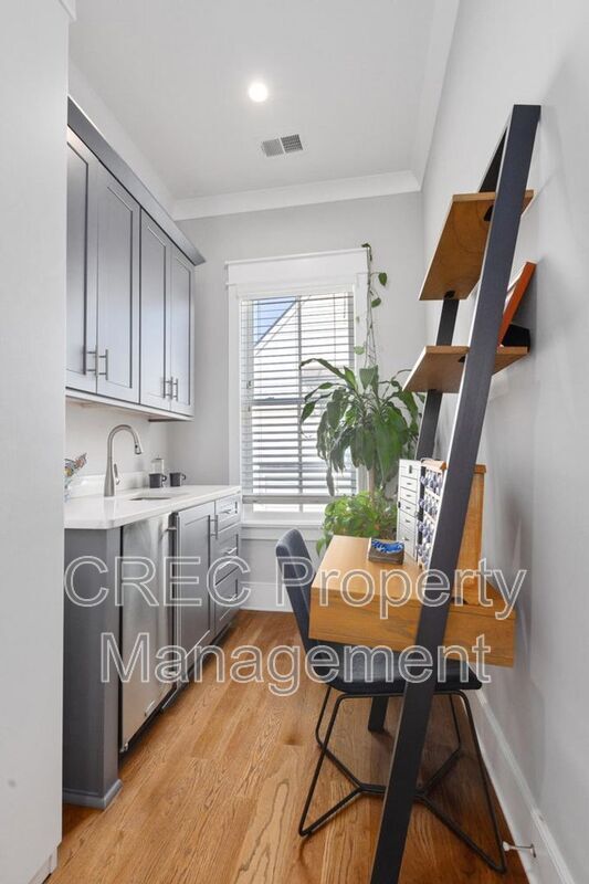 Building Photo - 3 1/2 Maranda Holmes St