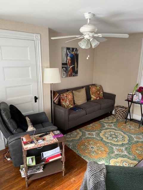 Building Photo - 16 Rustcraft Rd