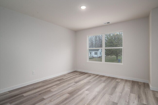 Building Photo - 3834 Maid Marion Ln
