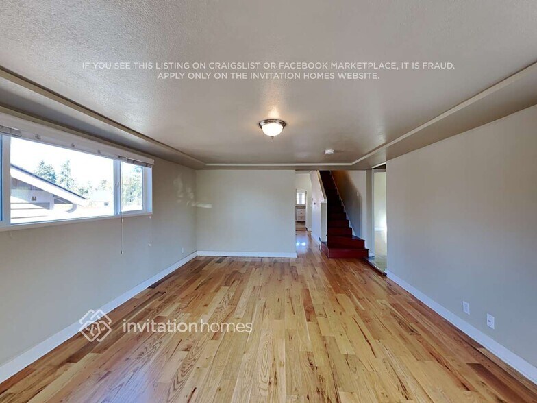 Building Photo - 825 98th St S
