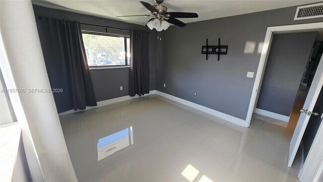 Building Photo - 18785 NW 62nd Ave