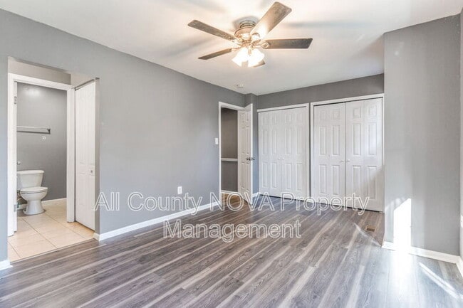 Building Photo - 6044 Sirenia Pl