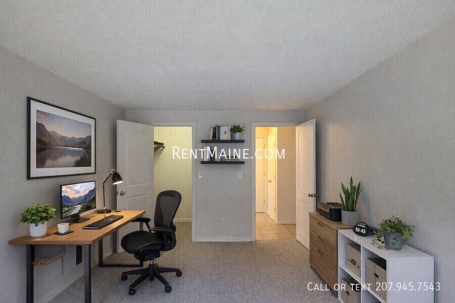 Building Photo - 20 Tall Pines Dr