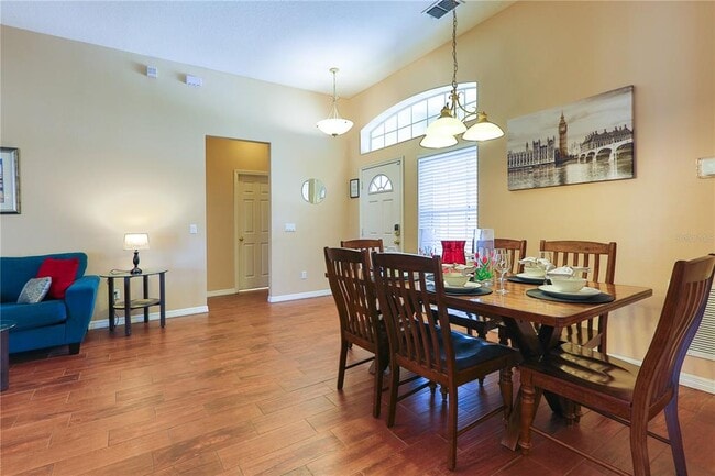 Building Photo - 331 Henley Cir