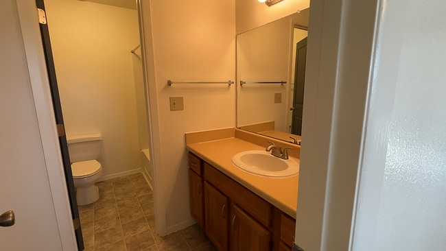 Building Photo - 1281 Dakota Dr