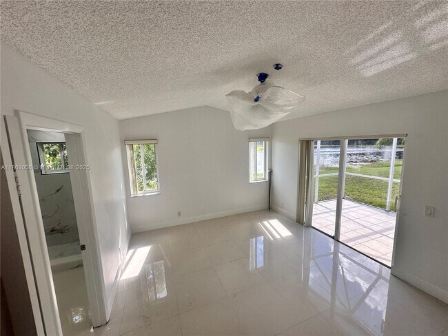 Building Photo - 4366 Mahogany Ridge Dr