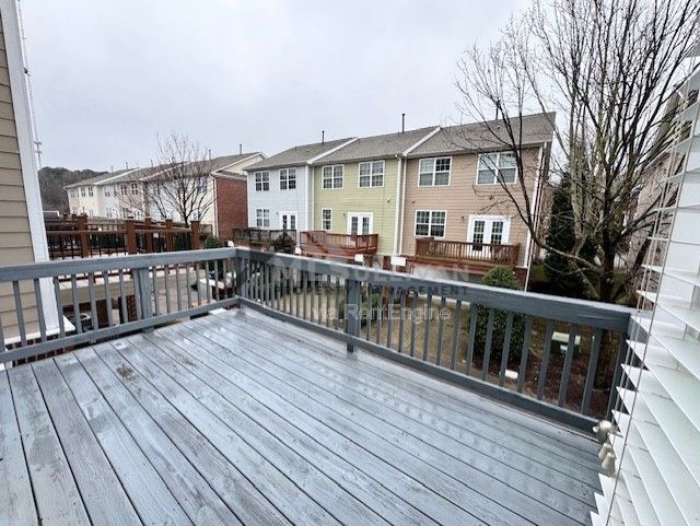 Building Photo - 604 Sawcut Ln