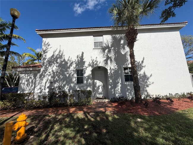 Building Photo - 20715 NE 10th Ct