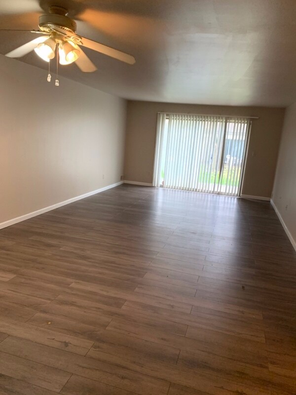 Building Photo - 26485 Franklin Pointe Dr