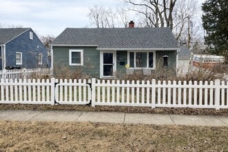 Building Photo - 1101 S Cottage Grove Ave