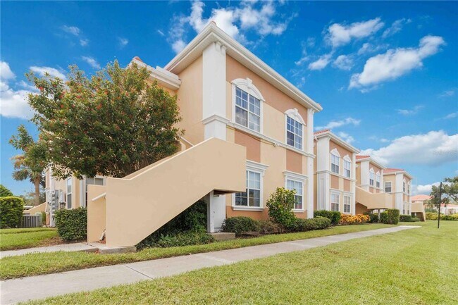 Building Photo - 1005 Villagio Cir