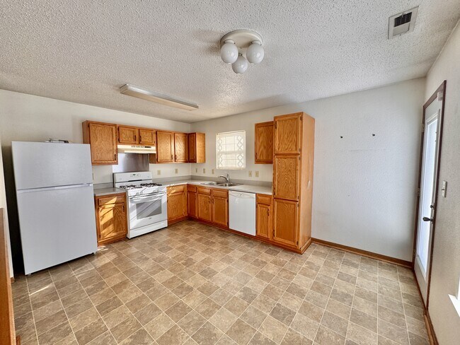 Building Photo - 1315 N Berkley Rd