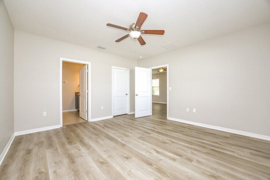 Building Photo - 10220 Mangrove Well Rd