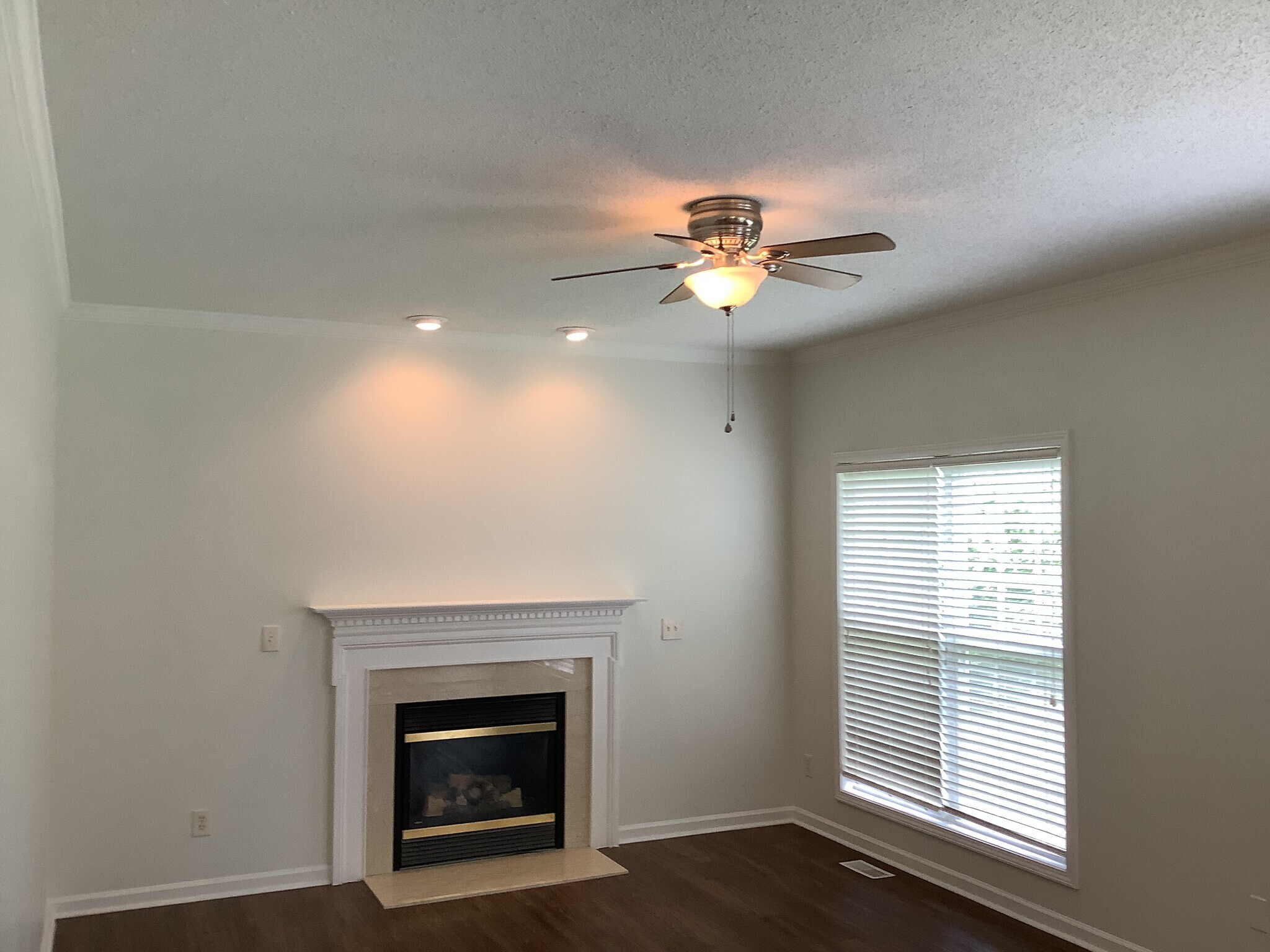Building Photo - 2106 Forest Edge Dr