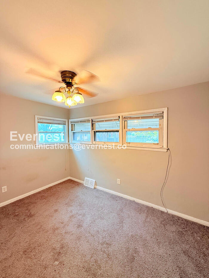Building Photo - 4488 Maryland St