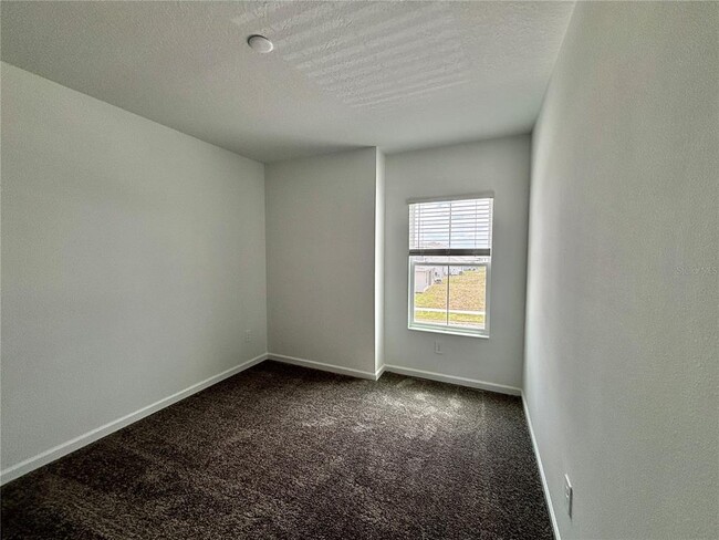 Building Photo - 2634 Armstrong Ave