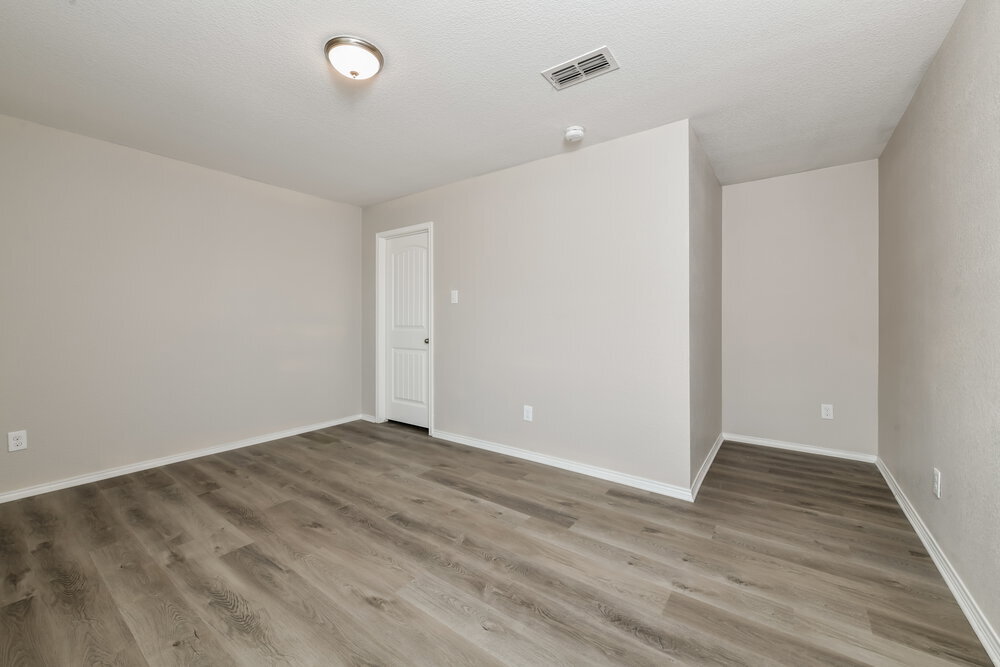 Building Photo - 8225 Spruce Meadows Dr
