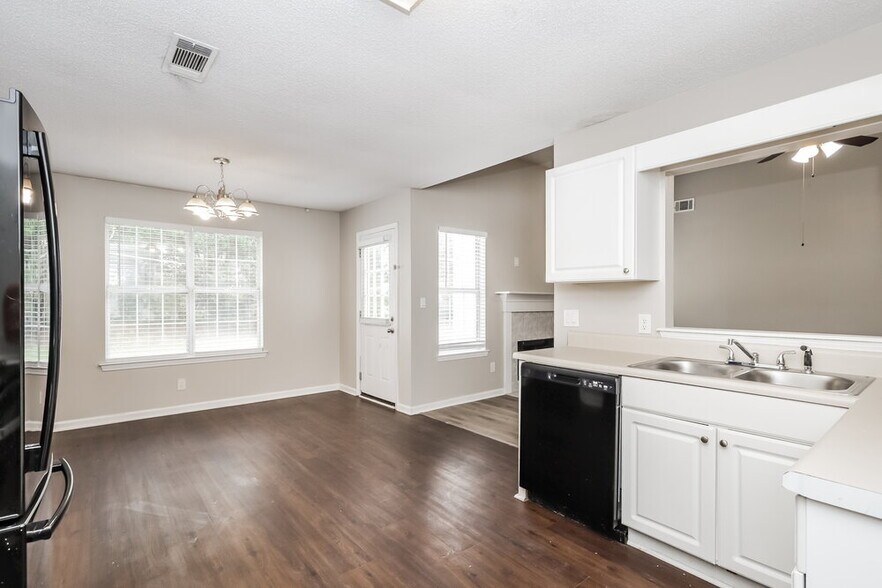 Building Photo - 172 Regency Park Dr