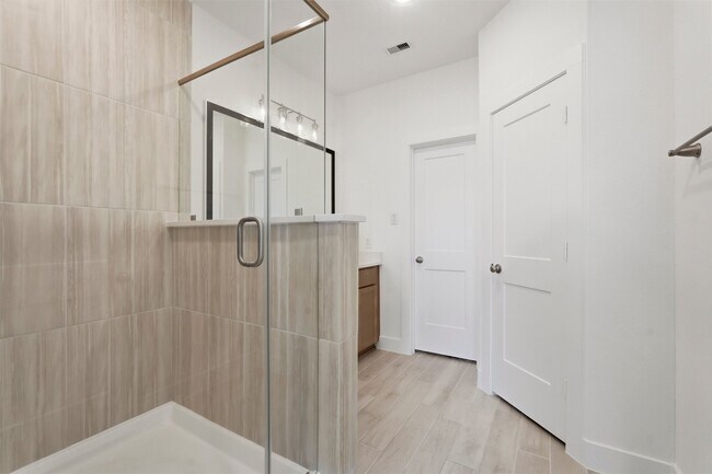 Building Photo - 10035 Crescendo Wy