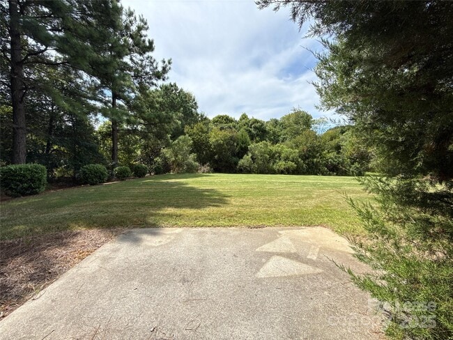 Building Photo - 11907 Red Rust Ln