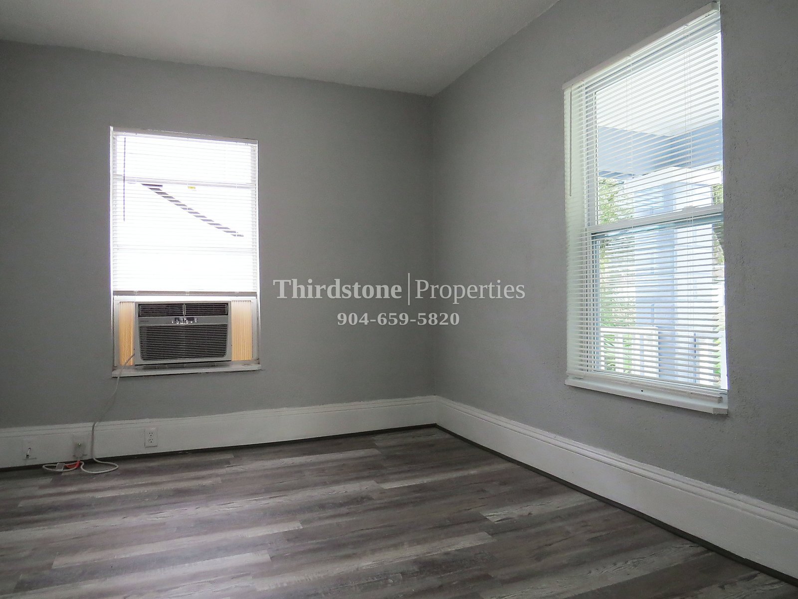 Building Photo - 1225 E 14th St