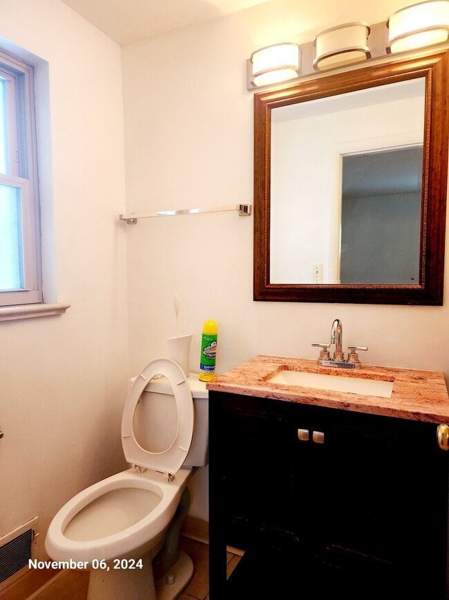 Building Photo - 443 Galena St