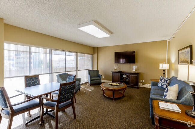 Resident Lounge - Beatitudes Phase II Patio Homes