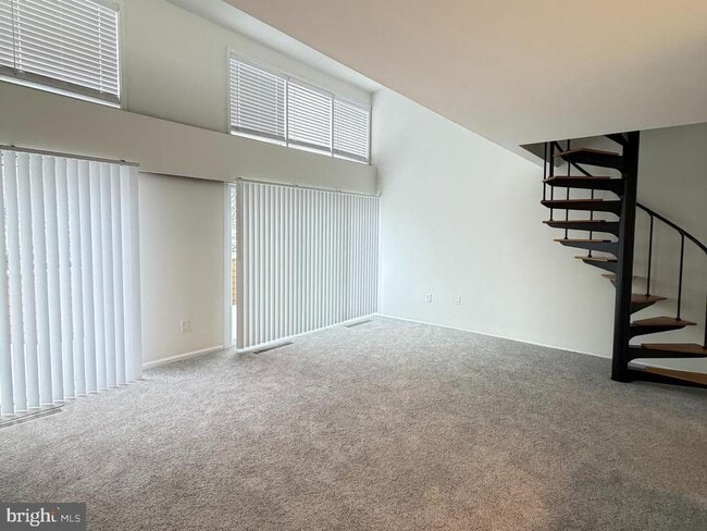 Building Photo - 5485 Harpers Farm Rd