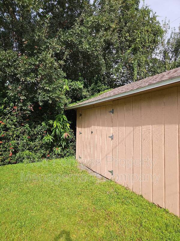 Building Photo - 4555 Jersey Rd