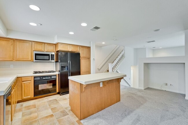 Building Photo - 3013 Goodacre Ct