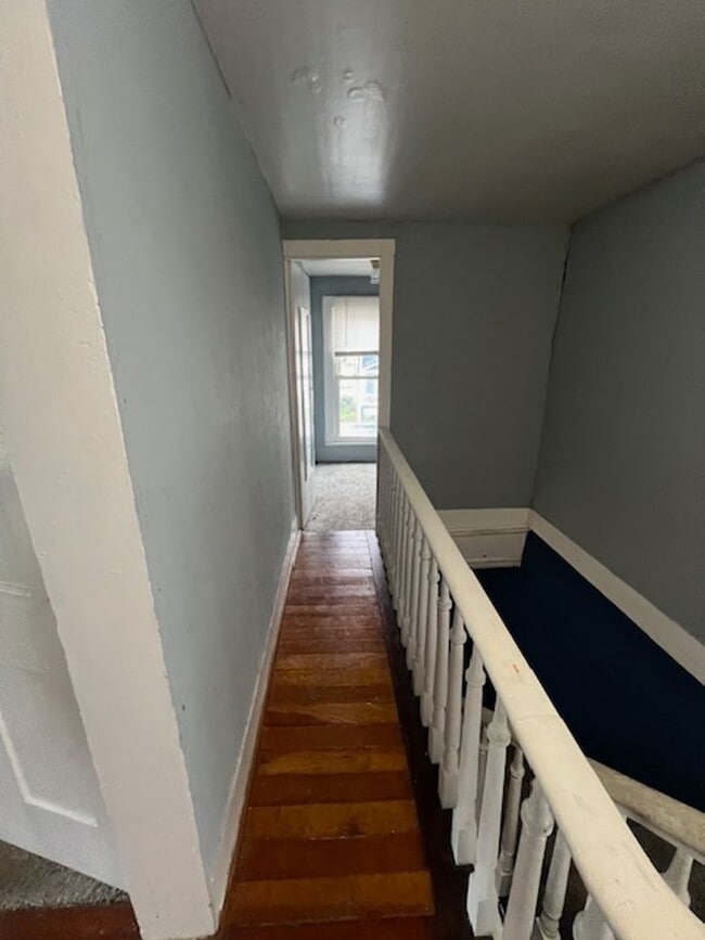 Building Photo - Three Bedroom Single Family House In Olean...