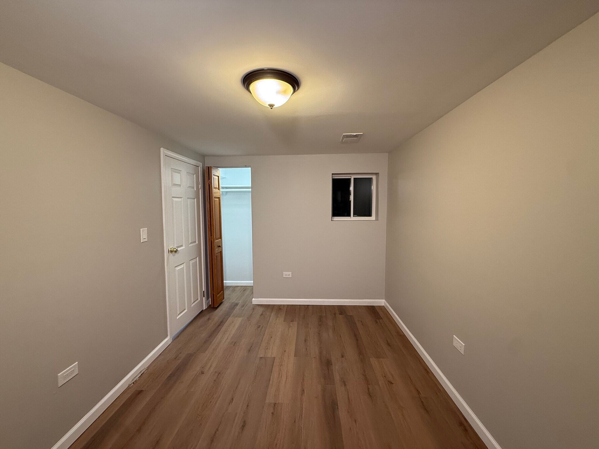 Bedroom 1 - 1542 N Kolin Ave