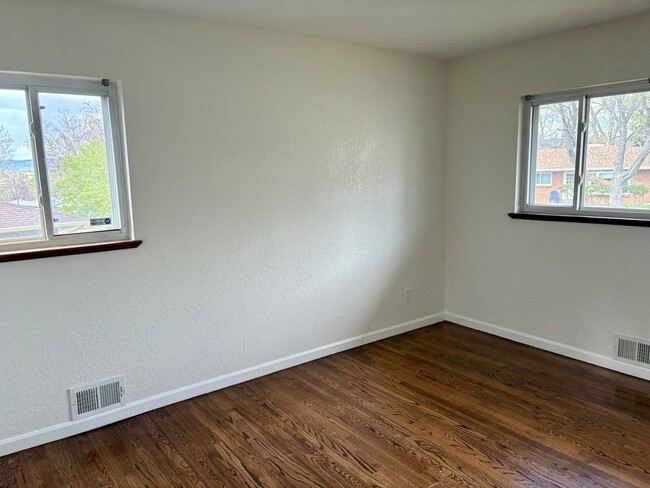Building Photo - Harvey Park Location!  Single Family Home ...