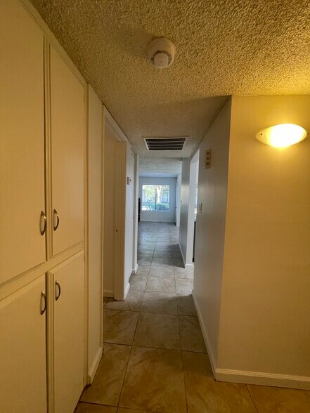 Building Photo - 3412 Ashe Rd