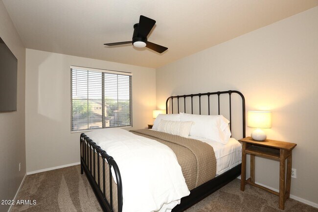 Building Photo - 10354 E Raintree Dr
